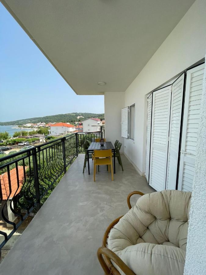 Apartment Capitano Слатине Экстерьер фото