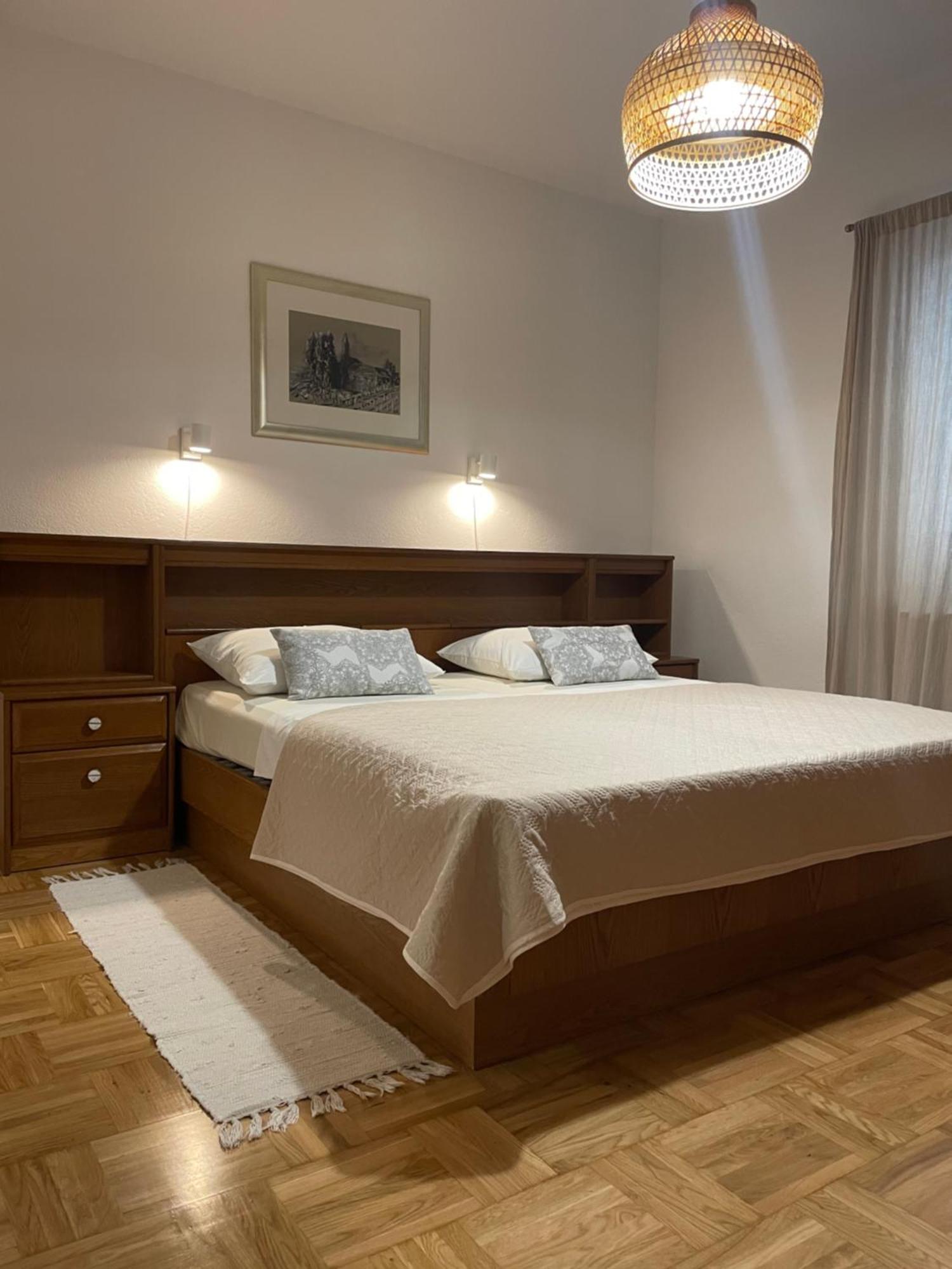 Apartment Capitano Слатине Экстерьер фото