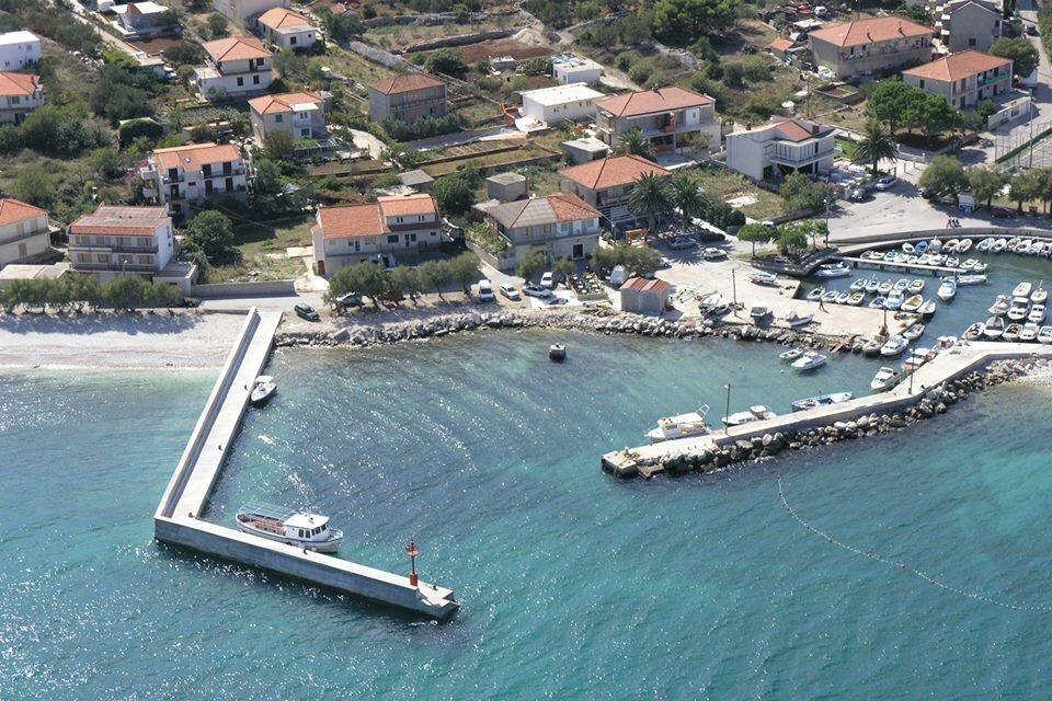 Apartment Capitano Слатине Экстерьер фото