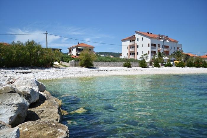 Apartment Capitano Слатине Экстерьер фото